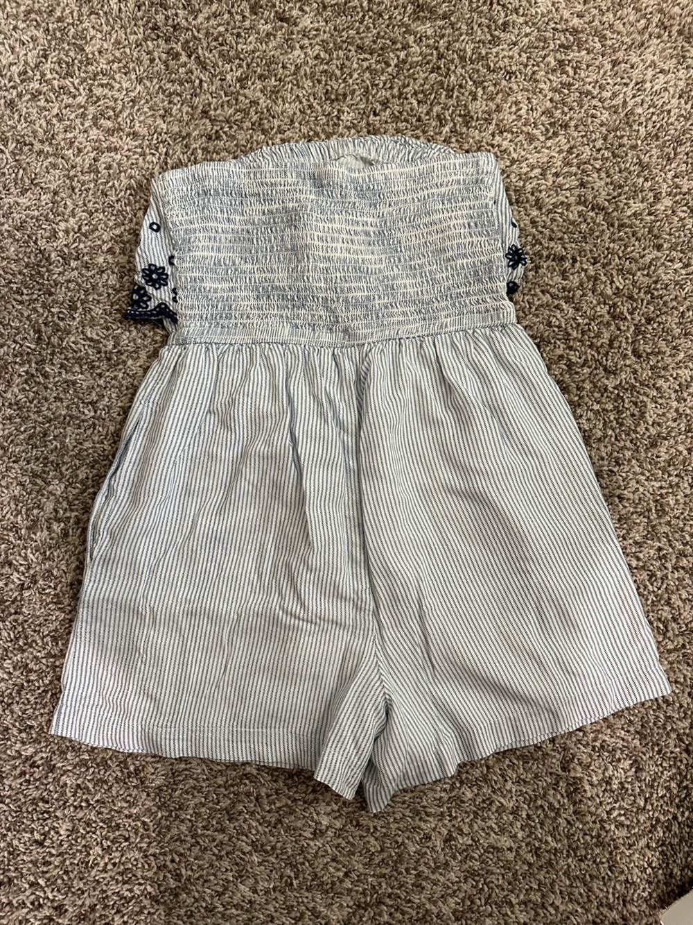 Romper - Picture 2 of 3